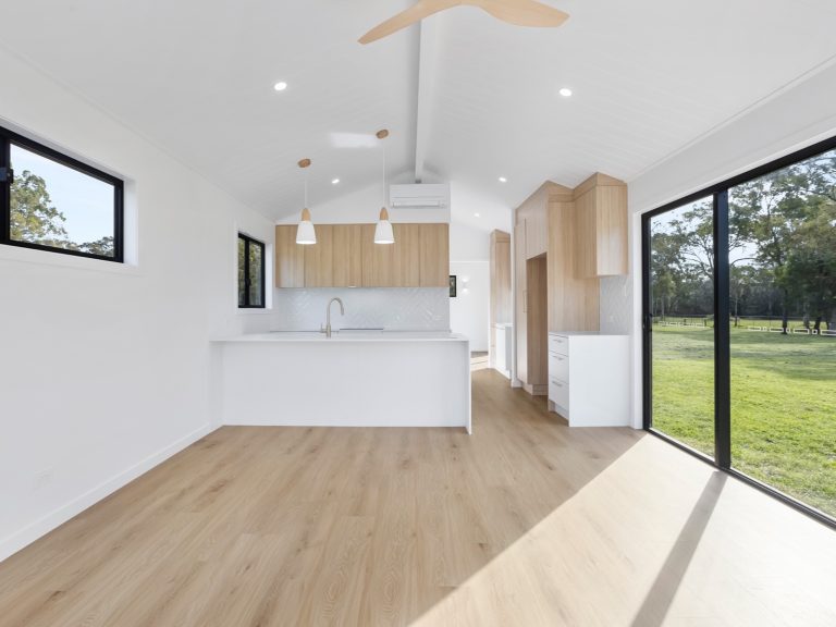 Day 006 Luxury Tiny Home
