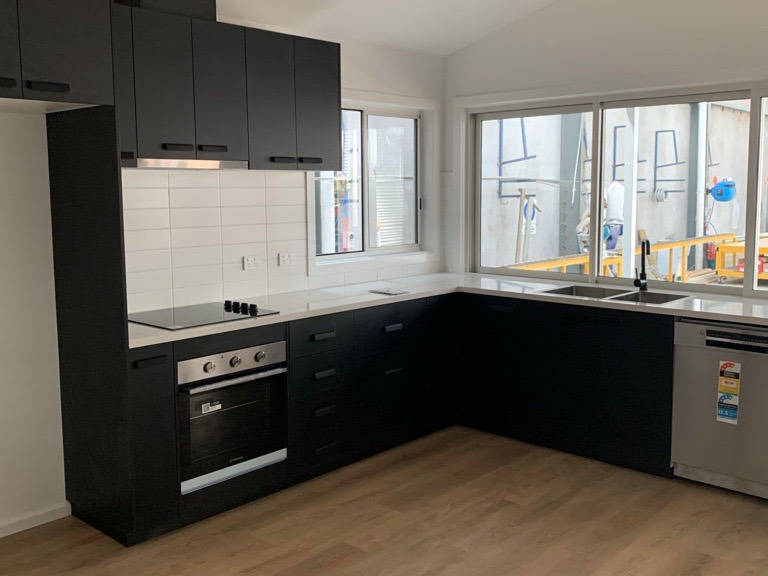 Wattle 2 Kitchen 1