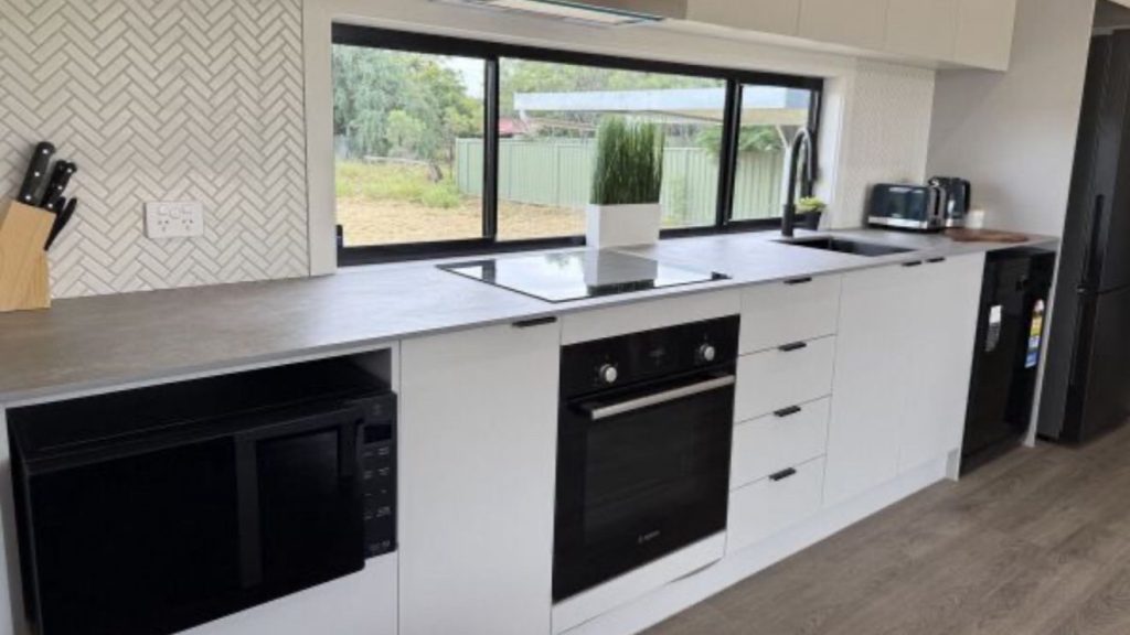 5f0d27a4 B547 4dd3 8458 2fe9350e0db8 1